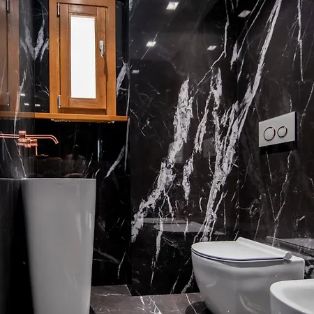 Luxury Rhome Via Della Croce شقة
