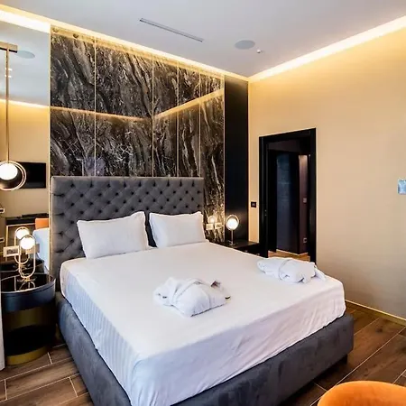 Luxury Rhome Via Della Croce *