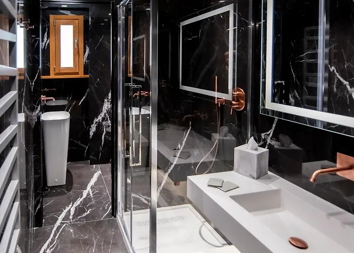 Апартаменты Luxury Rhome Via Della Croce
